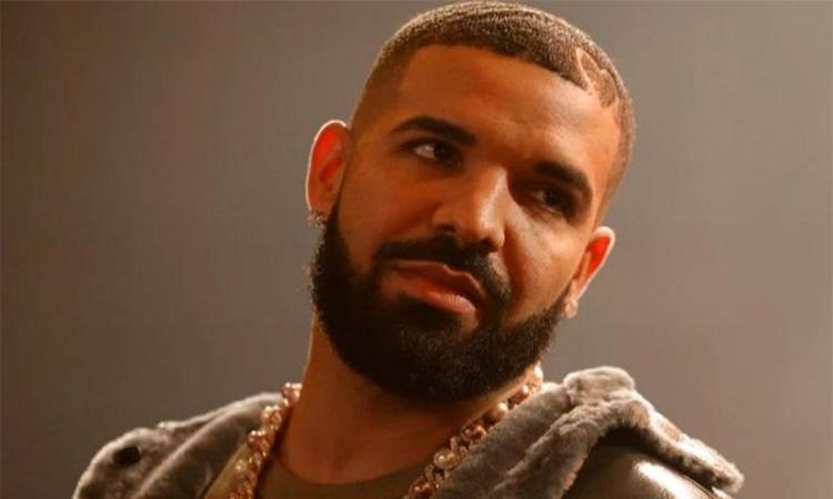 Drake-gives-fan-$50000-for-spending-their-furniture-money-on-his-show
