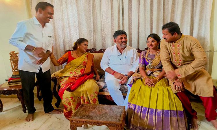 BJP-woes-continue-in-Karnataka-as-prominent-leaders-continue-to-meet-DyCM-Shivakumar