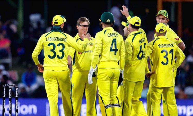 Aussies-back-to-pole-position-after-South-Africa-win