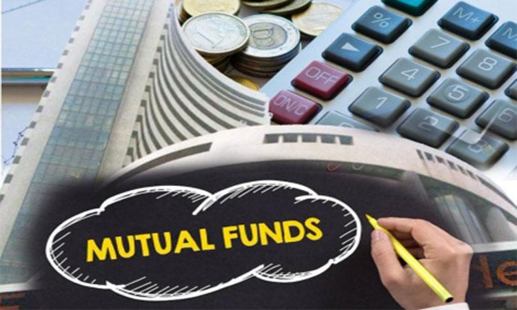 Mutual-funds-increase-weightage-in-technology-metals-consumer-durables-sectors