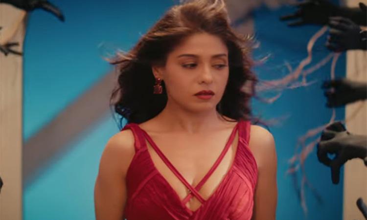 Singer-Sunidhi-Chauhan