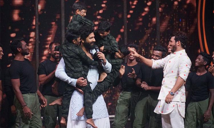 Vicky-Kaushal-reminisces-stunt-scene-in-URI