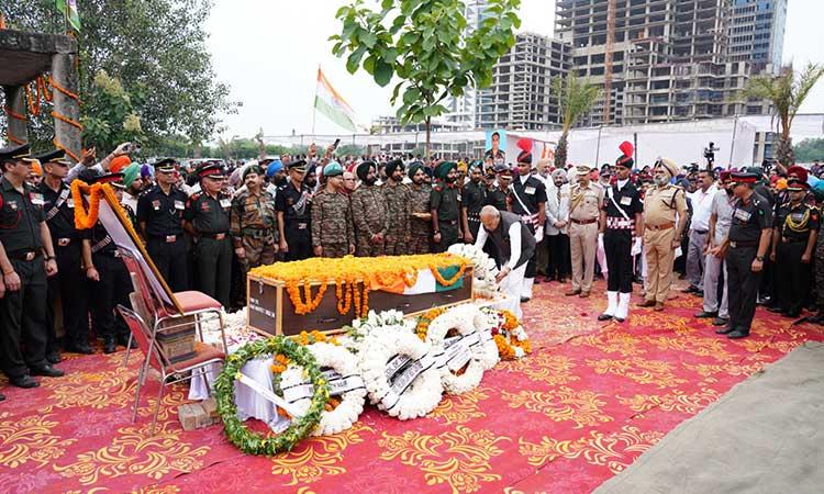 Heroes-of-Anantnag-cremated