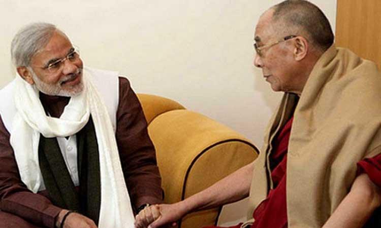 Narendra-Modi-Dalai-Lama