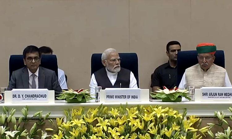 Narendra-Modi-dr-dy-chandrachud-arjun-ram-meghwal
