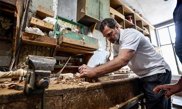 Rahul-now-visits-furniture-market-in-Delhis-Kirti-Nagar-interacts-with-workers