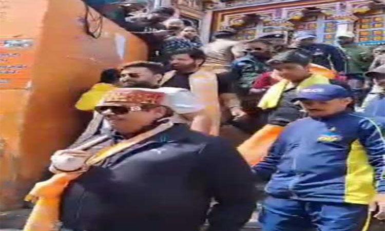 Rishabh-Pant-visits-Badrinath-and-Kedarnath