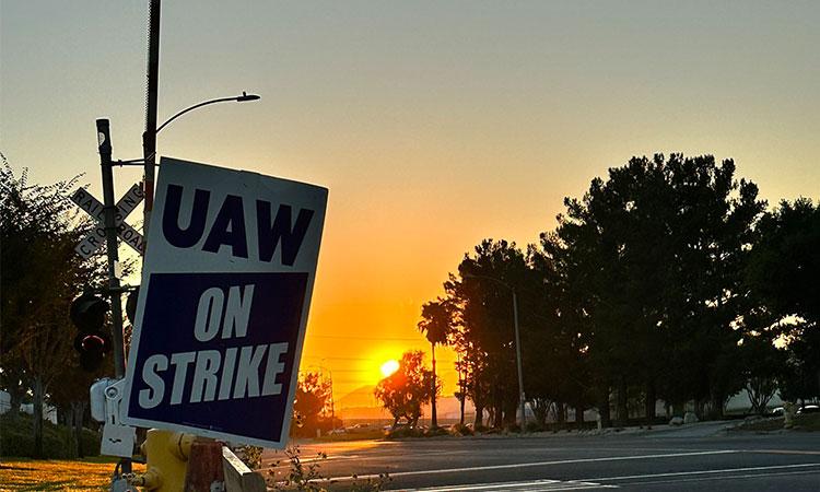 UAW-on-strike