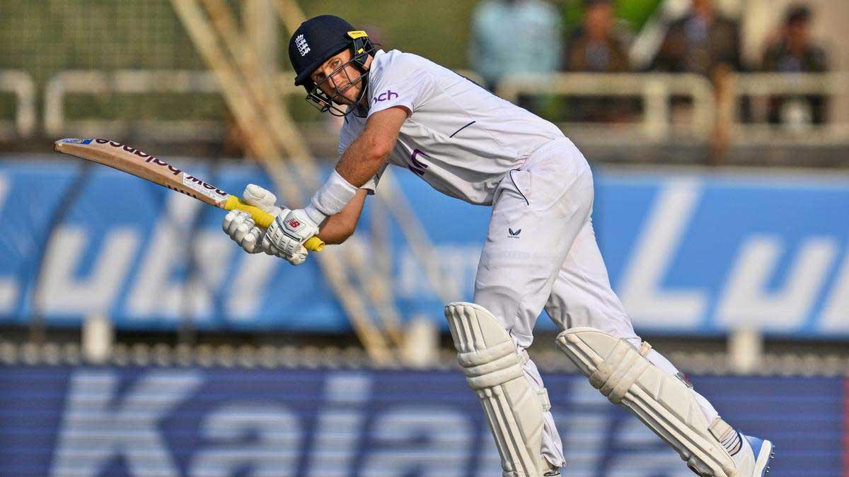 England Ends Day 1 of Fourth Test with Score of 302/7 at Stumps