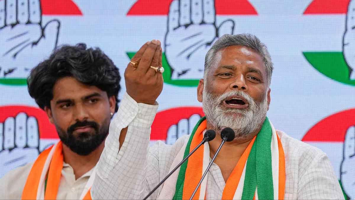 Pappu-Yadav-with-his-son-Sarthak-Ranjan.