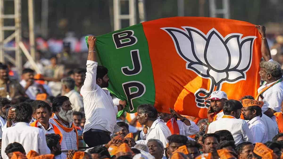 The-Bharatiya-Janata-Party-(BJP)-led-National-Democratic-Alliance-(NDA)-is-poised-for-a-sweeping-victory,-potentially-securing-close-to-400-seats