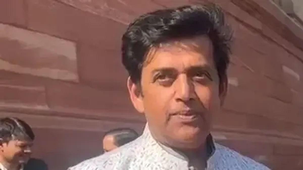 FIR Filed Against Woman Claiming Ravi Kishan as Daughter's Father