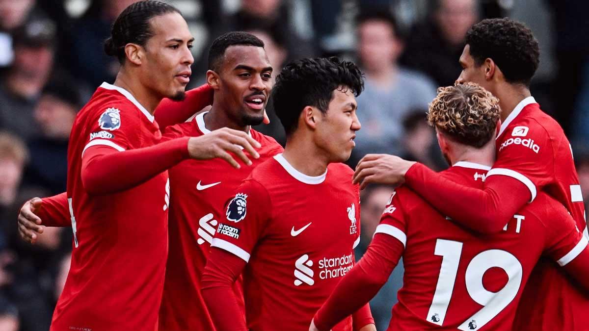 Liverpool's Victory Against Fulham Propels Them to Equal Footing with Arsenal at Premier League Summit\