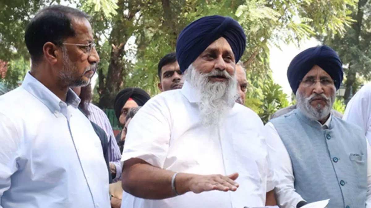 Political parties in Delhi are comparable to East India Company: Sukhbir Badal