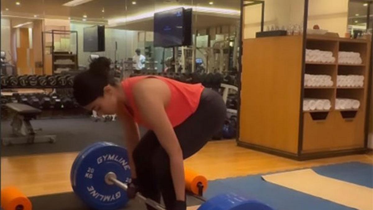 Rashmika Mandanna's Empowering 100 kg Deadlift Achievement says it feels like a ‘powerful beast