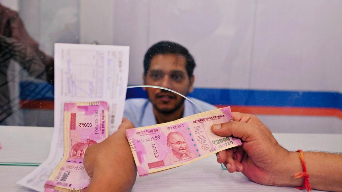 RBI Reports Overwhelming Return of Rs 2,000 Banknotes: 97% Back in Circulation
