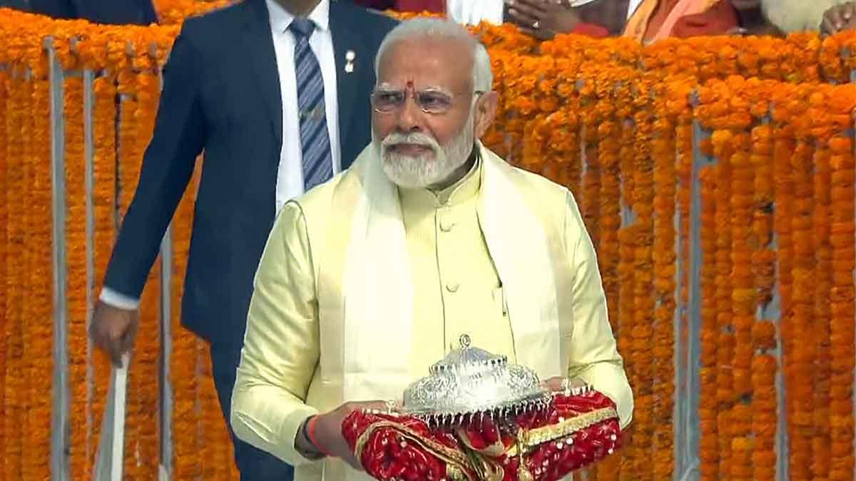 PM Modi receives a thunderous welcome in Ayodhya for the first time after the opening of Ram Mandir