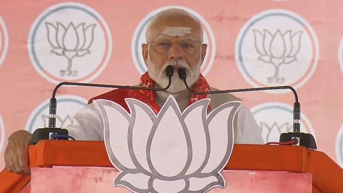 PM Modi Alleges Corruption and Appeasement Politics Connect Congress and BRS
