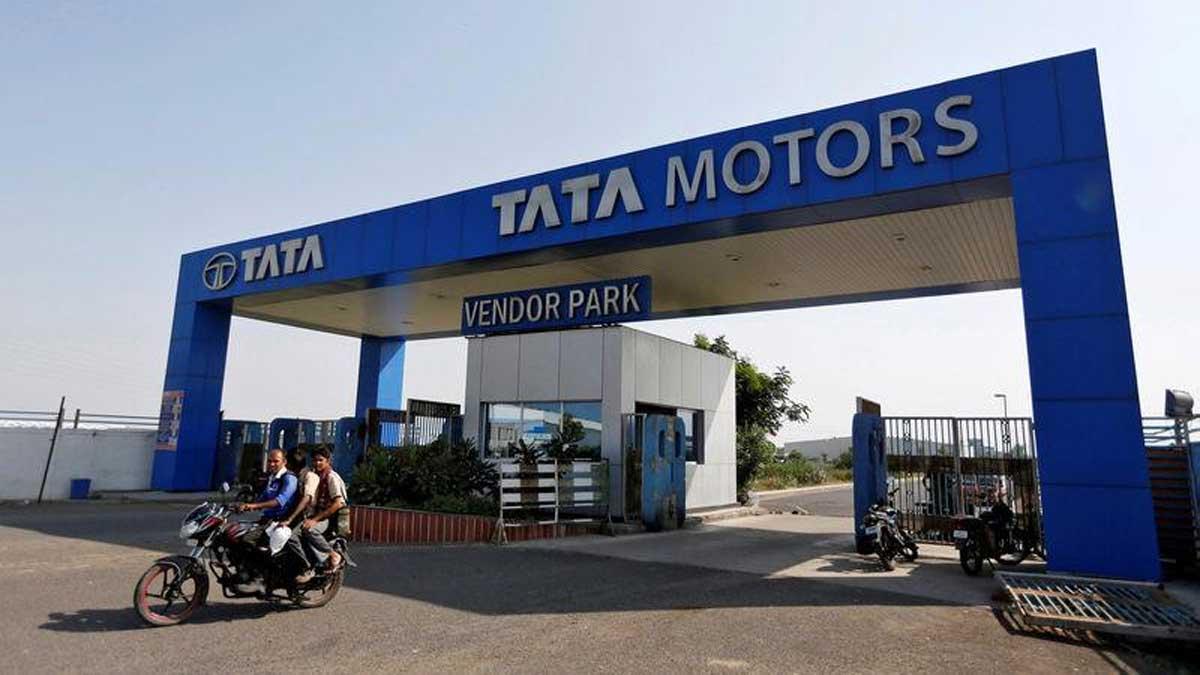Tata Motors' Q4 Net Profit Soars to Rs 17,410 Crore, Up by 222%