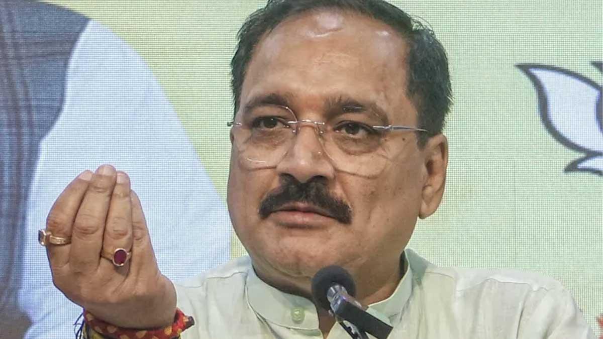 BJP-Questions-Bibhav's-Presence-with-CM-Kejriwal-in-Lucknow