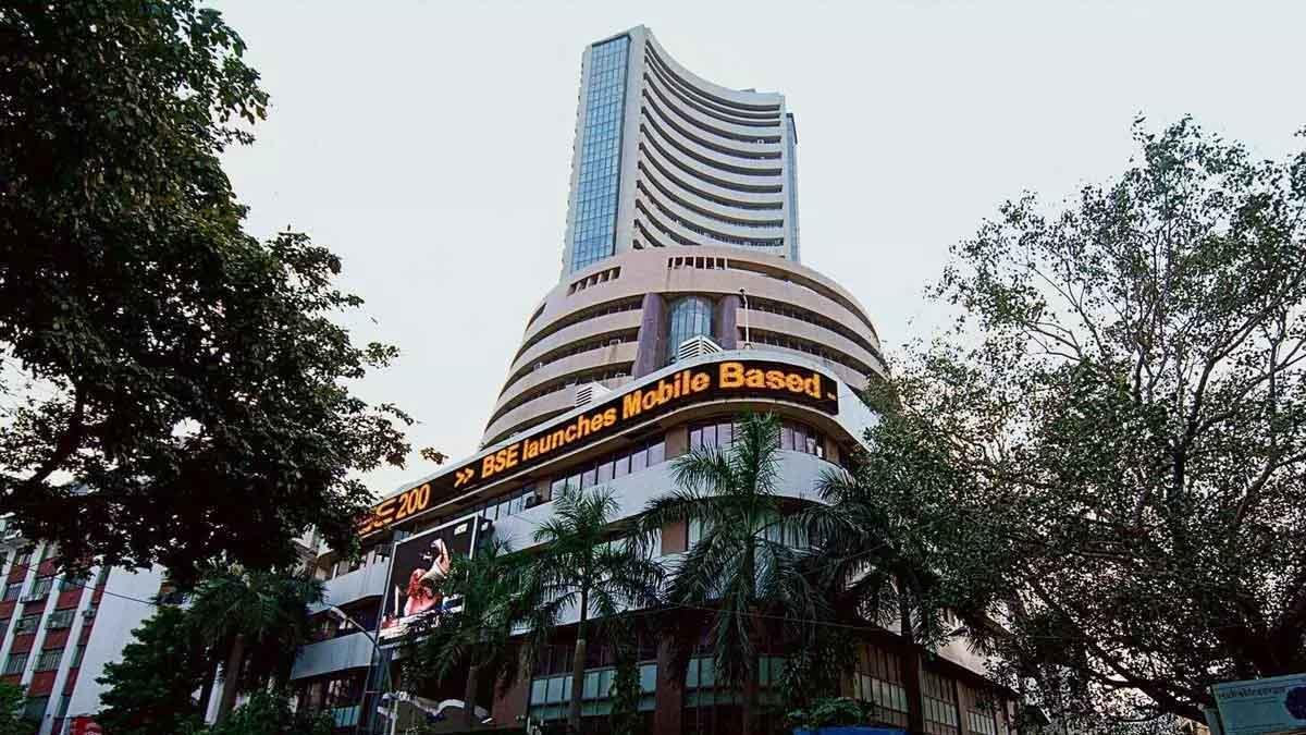 Sensex Surges 253 Points Following Strong Q4 Earnings Performance