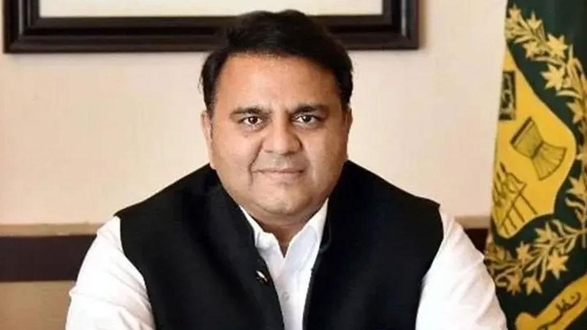 Ex-Pakistani-minister-offers-'good-wishes'-to-Rahul-Gandhi,-Arvind-Kejriwal,-and-Mamata-Banerjee-while-praying-for-PM-Modi's-defeat