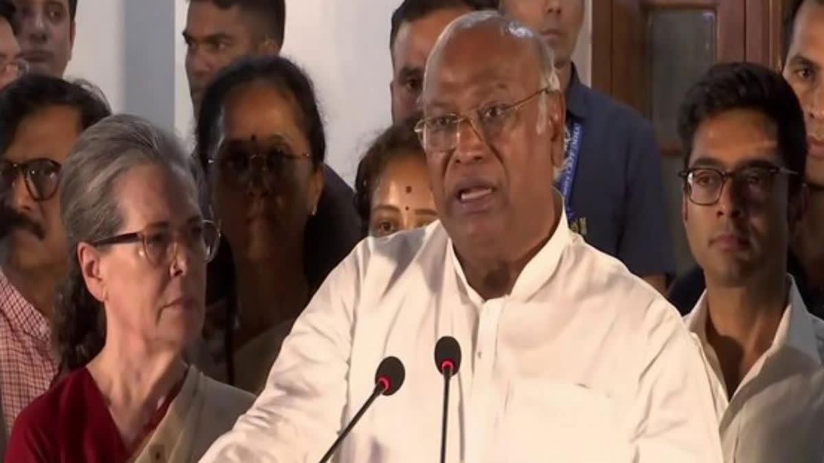 Will-take-steps-at-right-time-to-fulfil-public-desire-not-to-be-ruled-by-BJP-Congress-president-Mallikarjun-Kharge