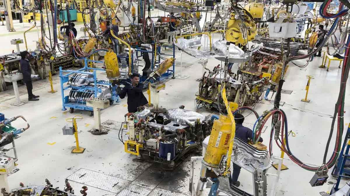 April-Sees-India's-Industrial-Production-Grow-by-5%
