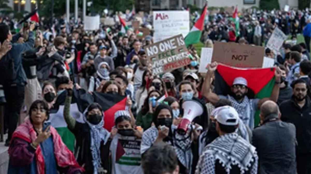 Pro-Palestinian Demonstrators Occupy Student Services Building at California State University