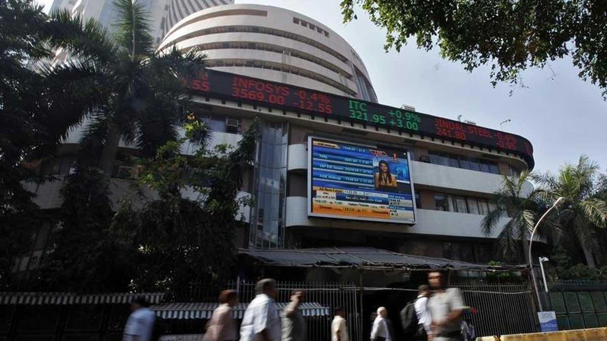 Foreign-Funds-Pour-Over-Rs-83,000-Crore