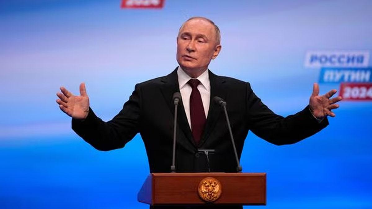Russia to further develop nuclear weapons, says Putin