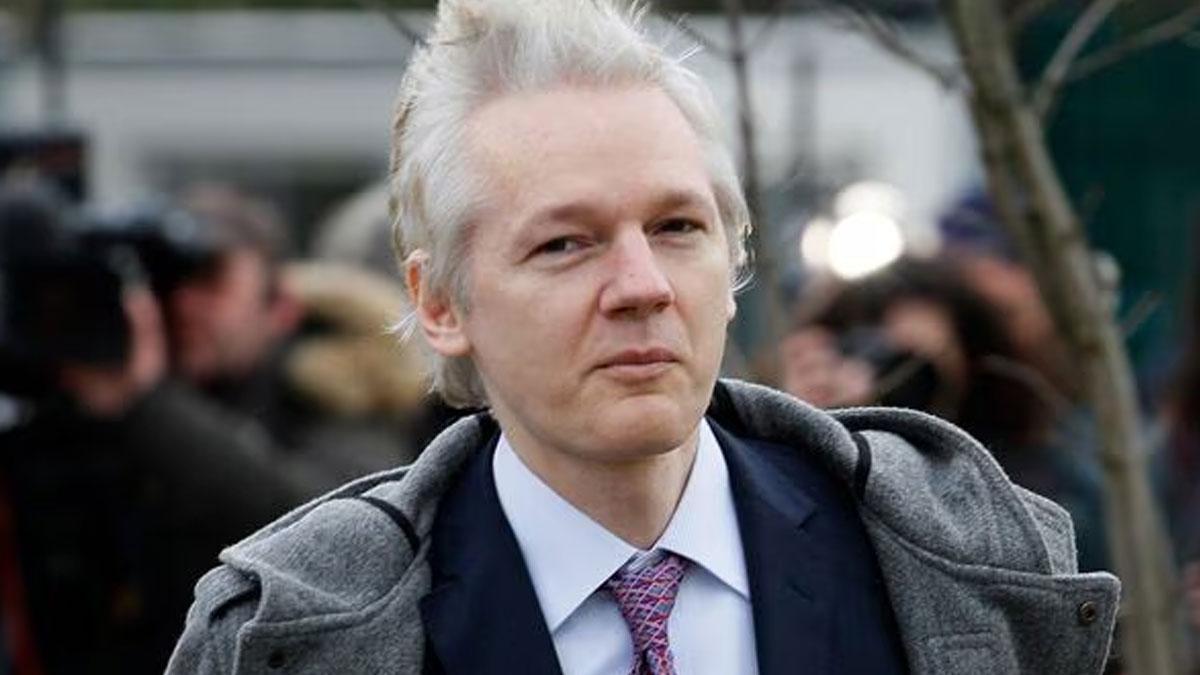 Julian Assange Leaves Court a Free Man After Legal Resolution