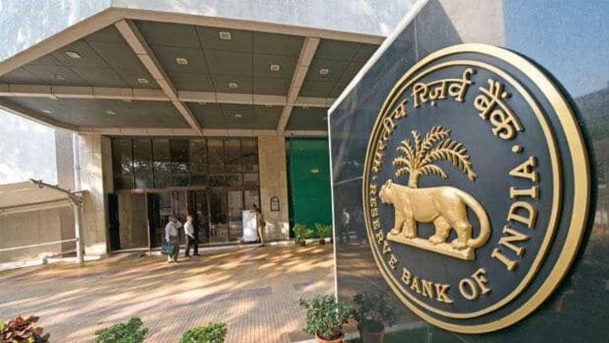 India's External Debt Ratio Declines to 18.7% by March 2024