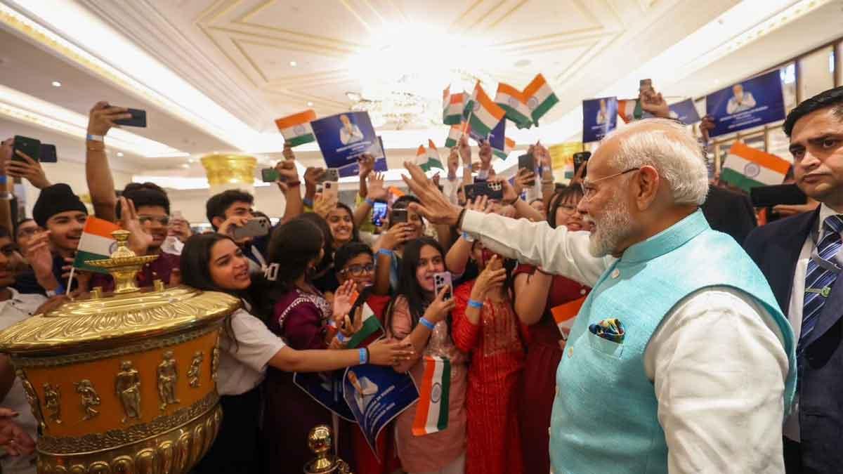 Echoes-of-'Jai-Jai-Modi'-Fill-Moscow