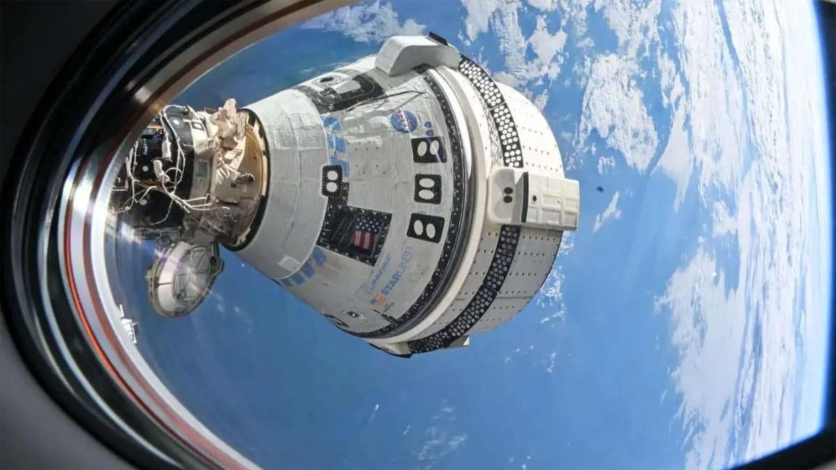 Boeings-Starliner-spacecraft
