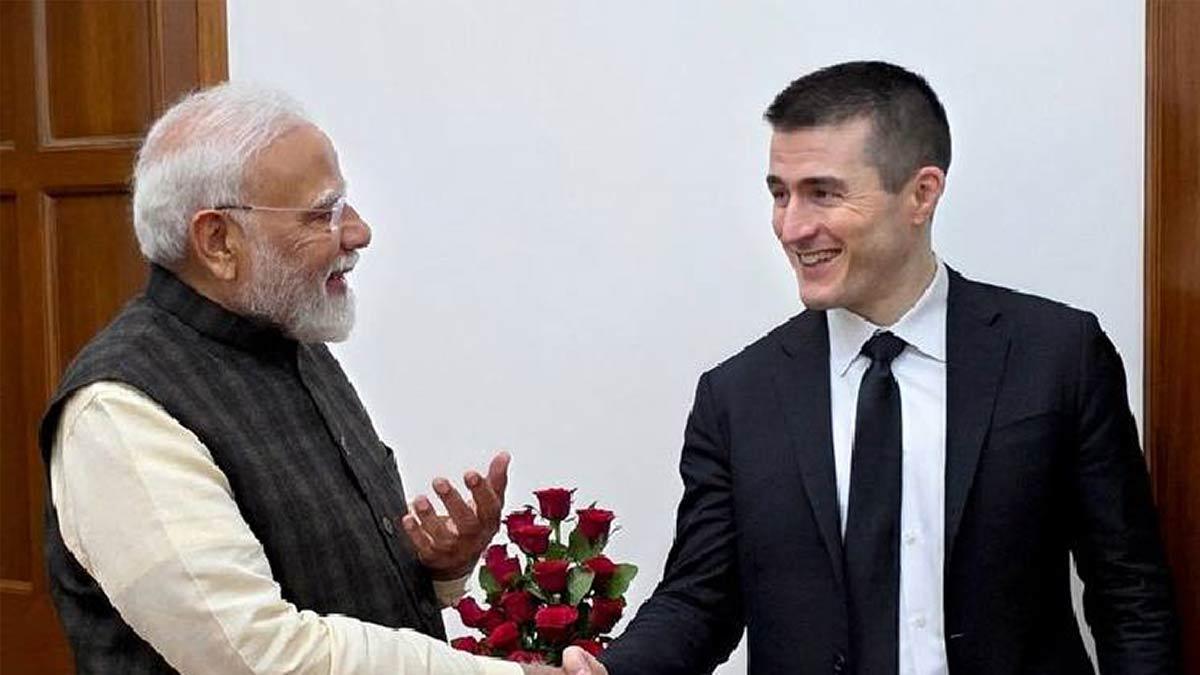 US Podcaster Observes 45-Hour Fast as 'Tribute' to PM Modi Before Three-Hour Interview