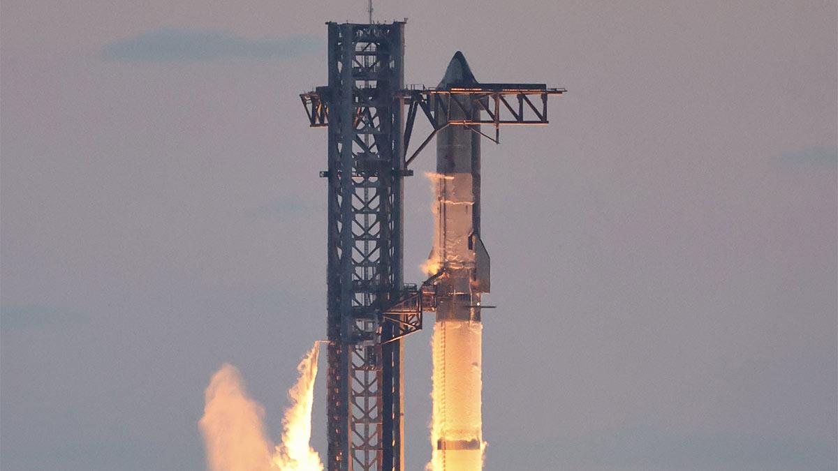 Watch| Starship Rocket’s Ninth Test Flight Ends Abruptly with Breakup Over Indian Ocean