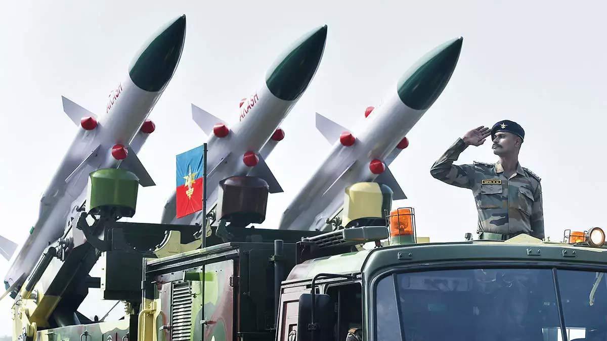 India Projects Sixfold Surge in Defence Production to ₹8.8 Lakh Crore by 2047