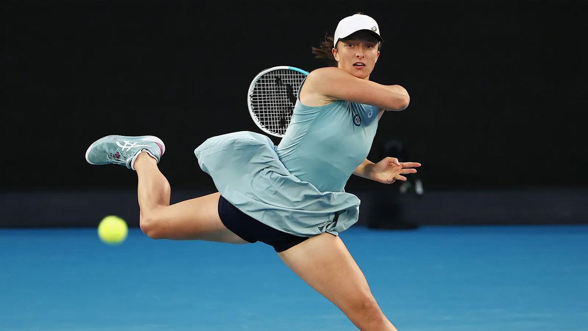 Swiatek Overcomes Second-Set Challenge to Stretch French Open Winning Streak to 24