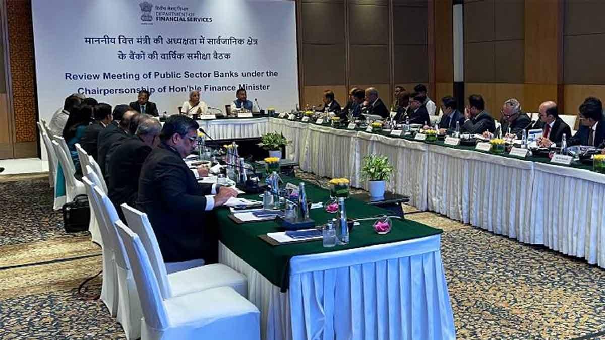 Public Sector Banks' Total Business Hits ₹251 Lakh Crore Mark in FY 2024–25