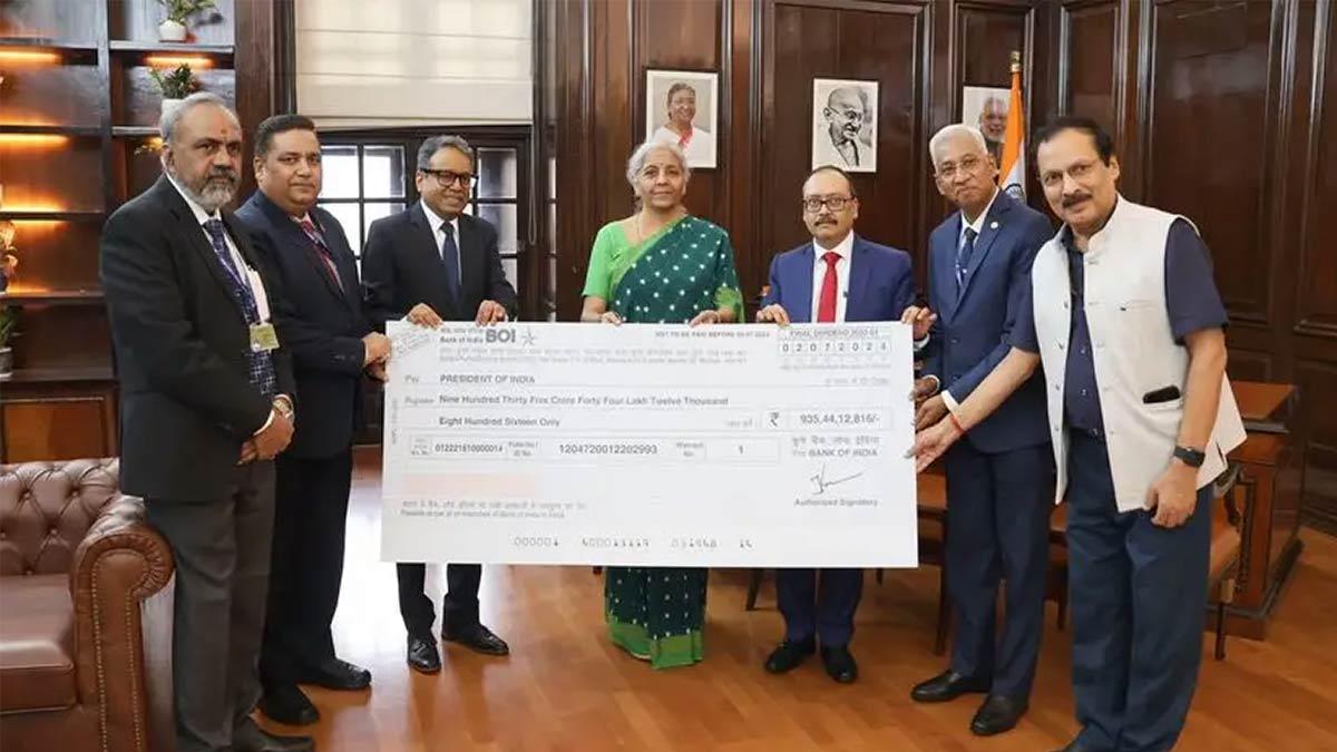 Centre Earns ₹5,304 Cr Dividend from Three State-Owned Banks in FY 2024–25