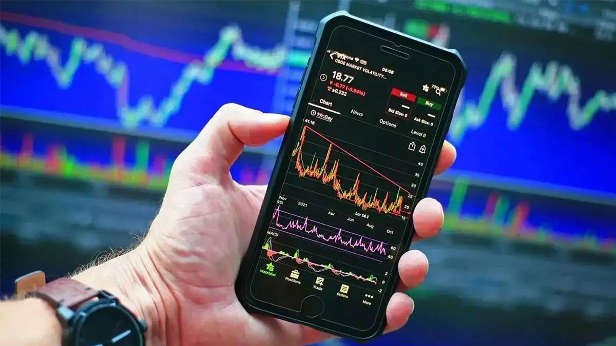 Indians Ramp Up Investments in US Stocks Amid Market Volatility: Report