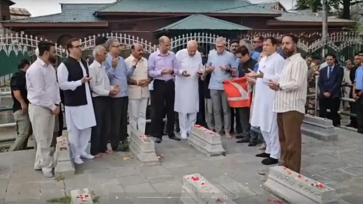 Watch| CM Omar Abdullah Scales Cemetery Gate, Clashes with Security During Martyrs' Day Dispute