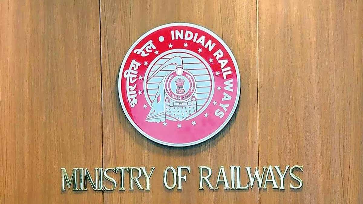 Railways Ministry Refutes Claims of Rejecting Japanese Bullet Train Technology as 'Fake News'