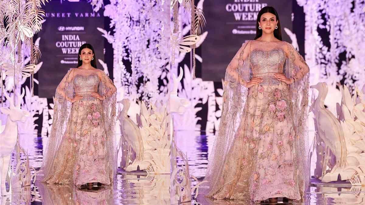 Watch| ICW 2025: Suneet Varma Debuts ‘Sehr’ Collection with Riddhima Kapoor Sahni as Muse