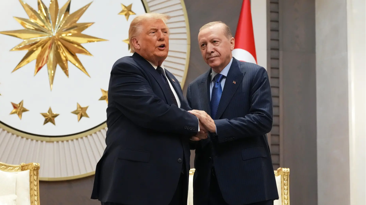 Trump Renews Greenland Push, Says NATO Allies 'Let Us Down' as Ankara Summit Opens