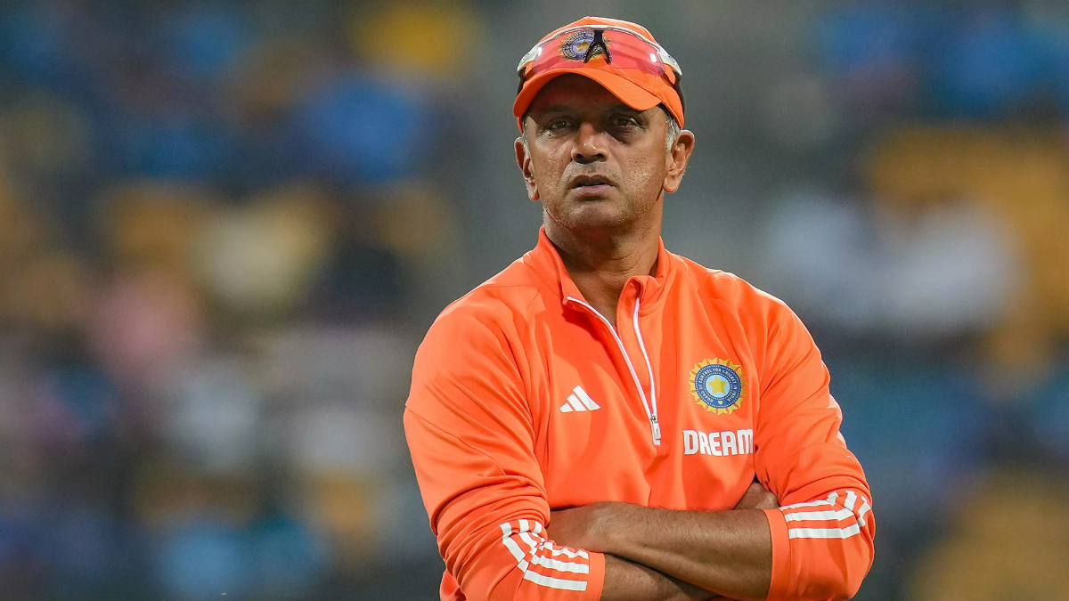Rahul Dravid Emerges as Contender for England Test Coach Role; India Great's Position Revealed: Report