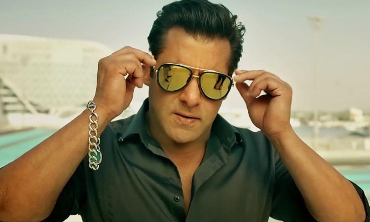 Bollywood, Bollywood actors, Bollywood richest actors. Richest Bollywood actors, Bollywood photogallery, Shahrukh Khan, Akshay Kumar, Salman Khan, Amitabh Bachchan, Ranbir Kapoor, Ranveer Singh
