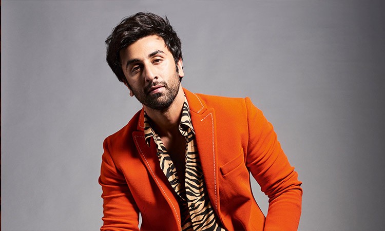 Bollywood, Bollywood actors, Bollywood richest actors. Richest Bollywood actors, Bollywood photogallery, Shahrukh Khan, Akshay Kumar, Salman Khan, Amitabh Bachchan, Ranbir Kapoor, Ranveer Singh